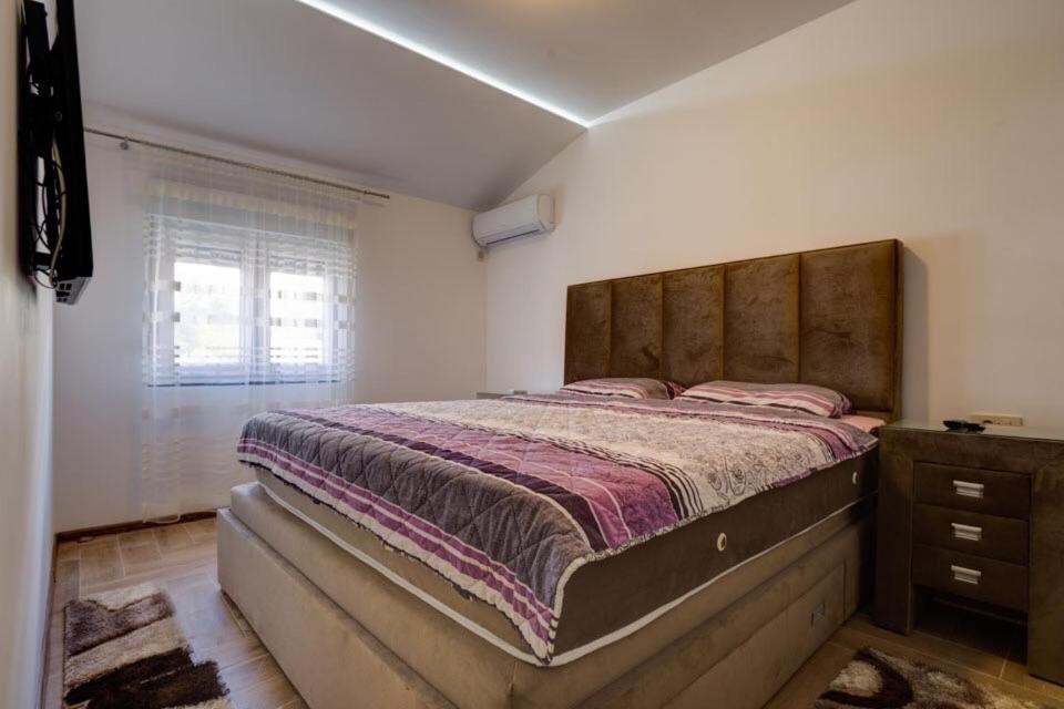 Divino Apartment Tivat Extérieur photo