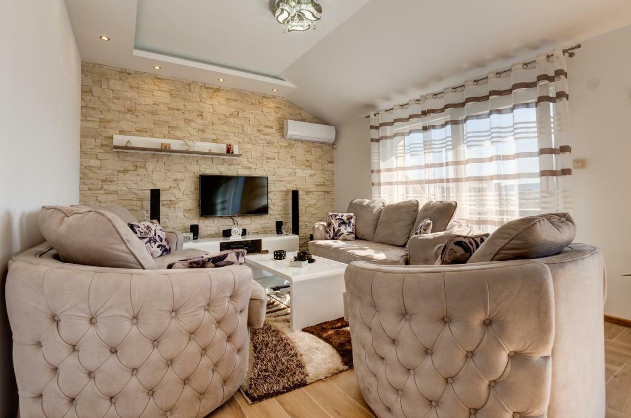 Divino Apartment Tivat Extérieur photo